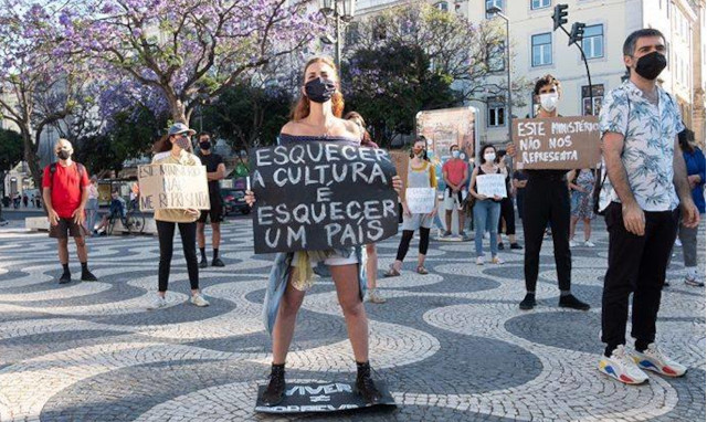 Trabalhadores da cultura protestam hoje na Assembleia da República