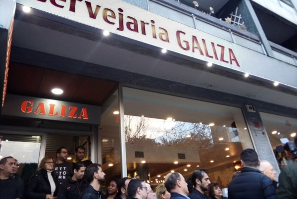Trabalhadores exigem reabertura da Cervejaria Galiza