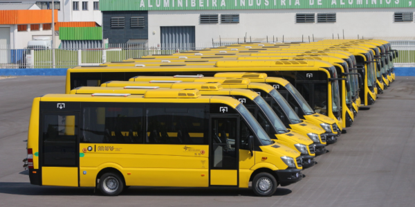 MUV Bus